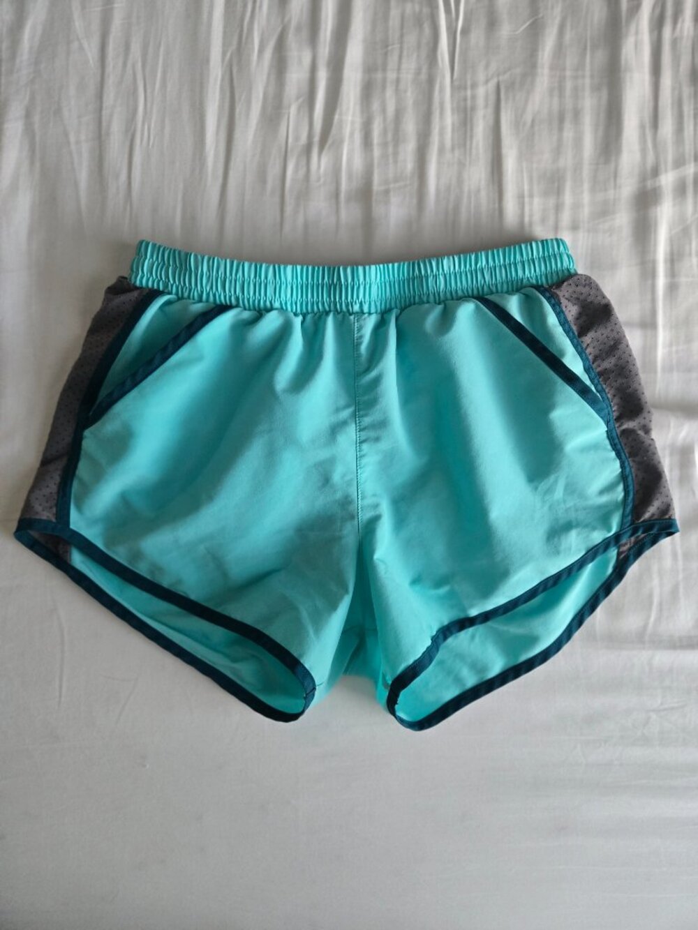 Under Armour | Women's Fly-By 2.0 Running Shorts | Teal & Charcoal Grey